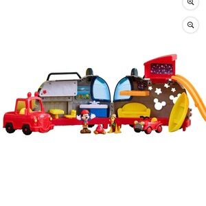 Disney Mickey Mouse Kids' Happy Camper Playset, Lights & Sounds 10-Piece Toy New